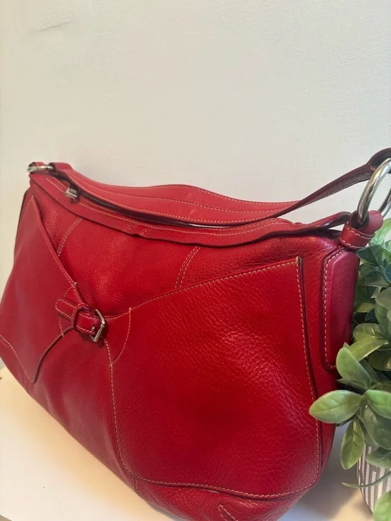 Bally Pebbled Leather Shoulder Bag EUC - Picture 4 of 10